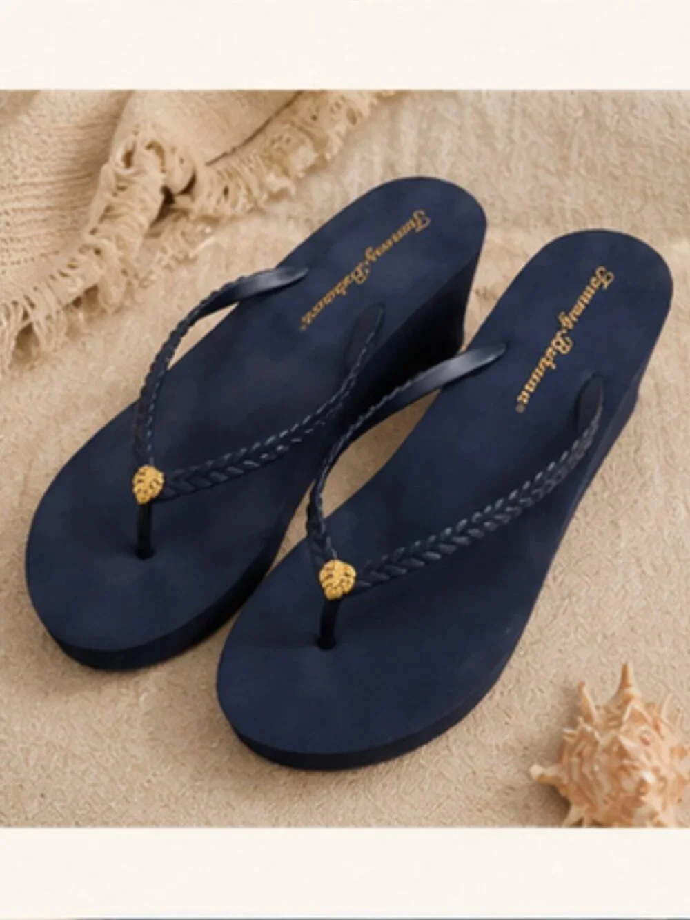 Travel Ready! Tommy Bahama Navy Wedge Flip Flops Size 9